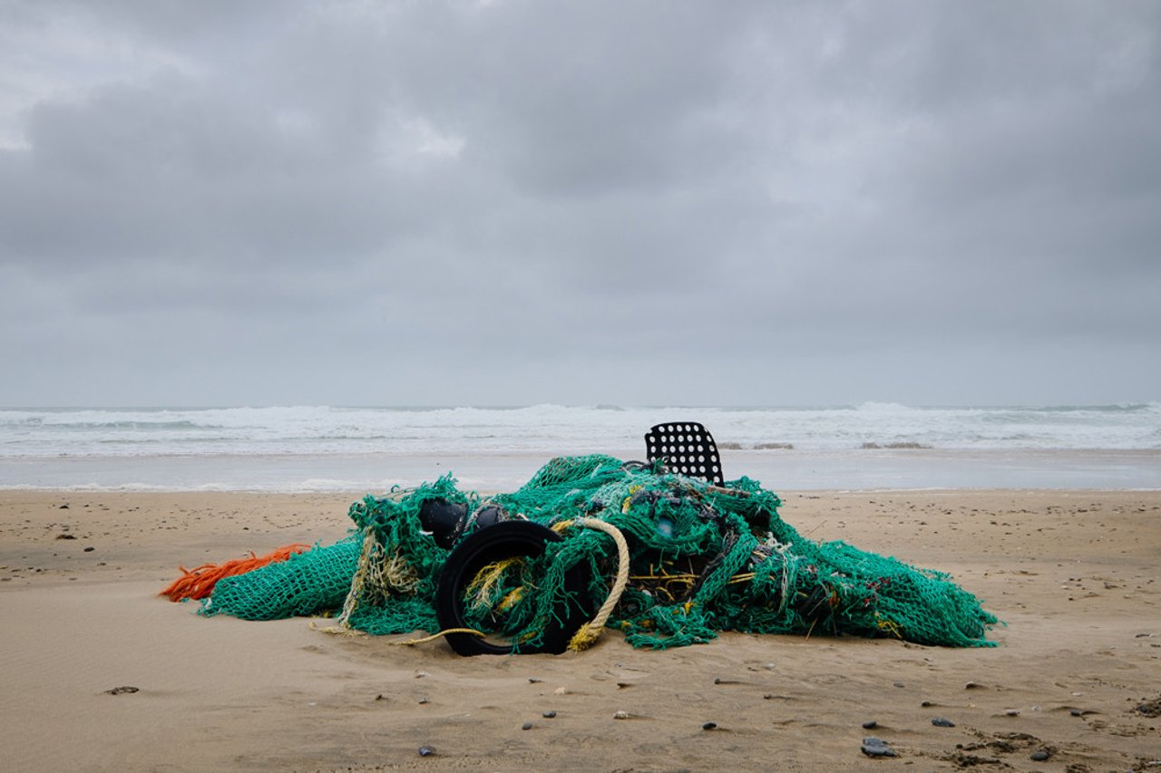 gear_on_beach_0